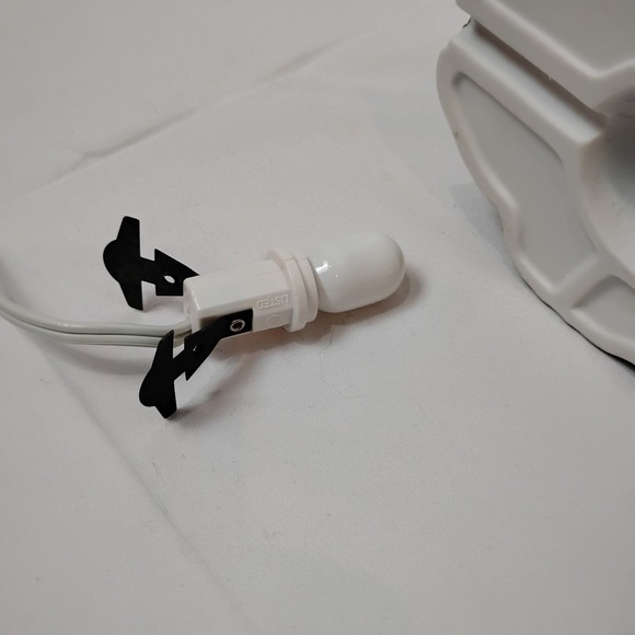 Dept 56 Dickens Village Thornbury Chapel Lighted House Christmas 2001 MIB - Picture 9 of 16